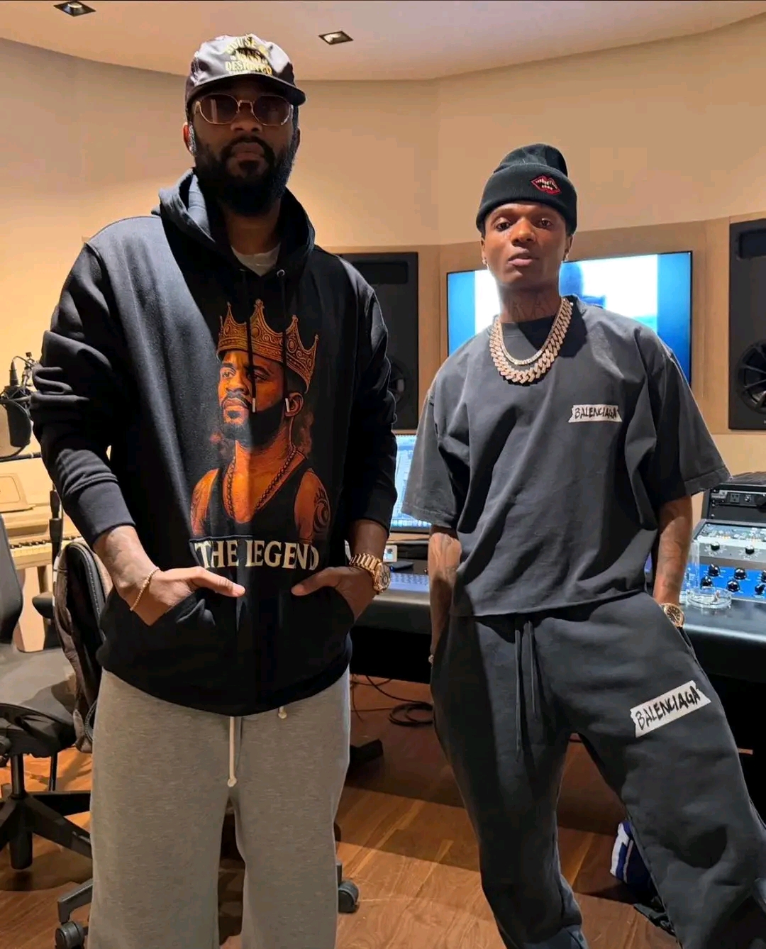 Fally Ipupa nous dévoile-t-il l'un des invités de son prochain album "X" ?