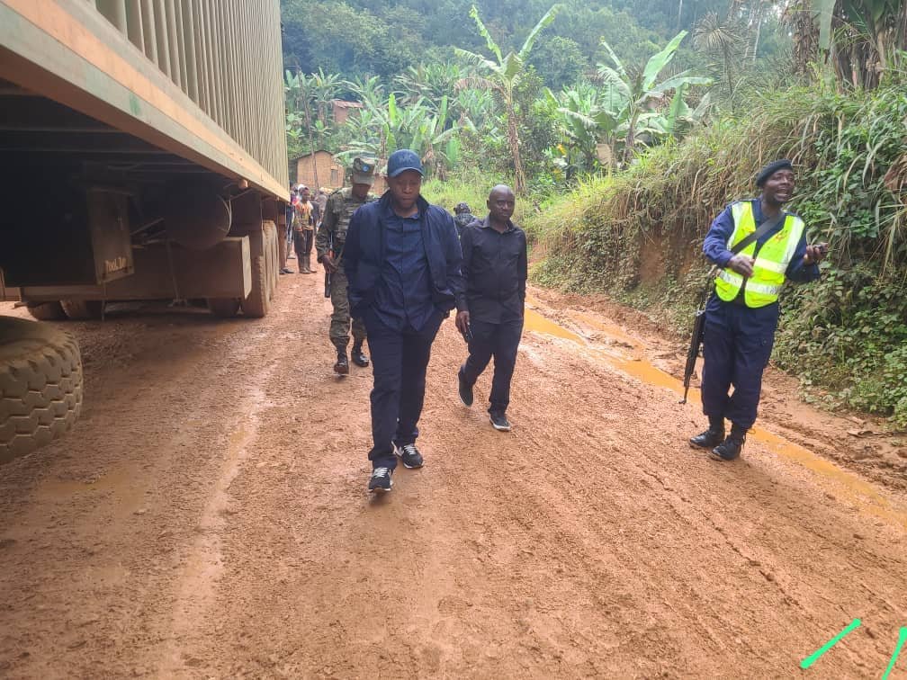 La visite d'inspection du député national, Carly kasivita sur la Route Beni-Butembo, une lueur d'espoir pour les usagers